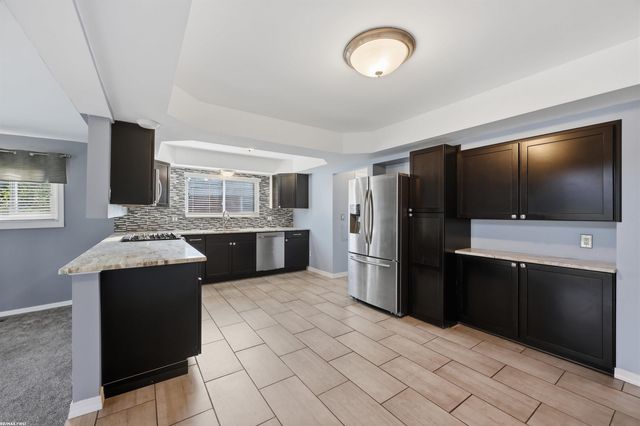 13203 Darryl Drive, Warren, MI 48088