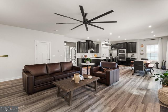 112 ELMSLEY LN, Stafford, VA 22554