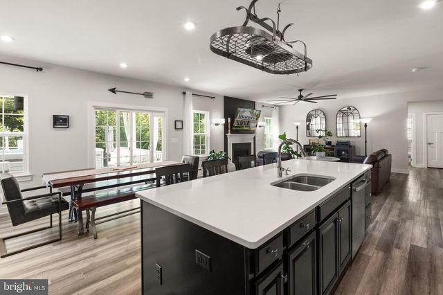 112 ELMSLEY LN, Stafford, VA 22554