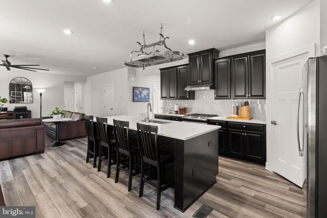 112 ELMSLEY LN, Stafford, VA 22554