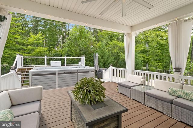 112 ELMSLEY LN, Stafford, VA 22554