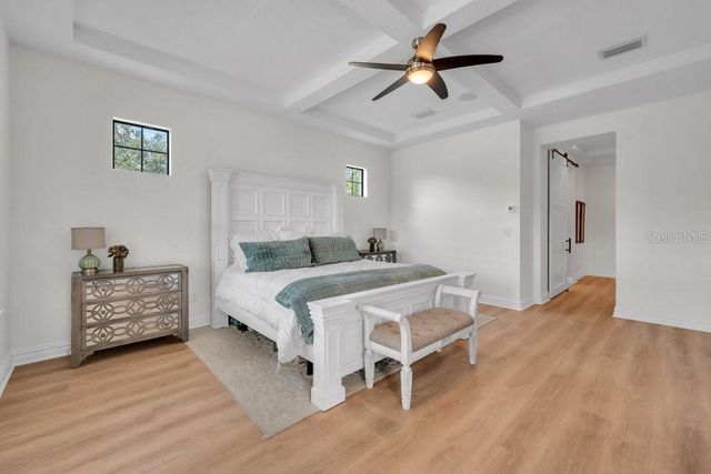 5201 ALAFIA FALLS DRIVE, Lithia, FL 33547