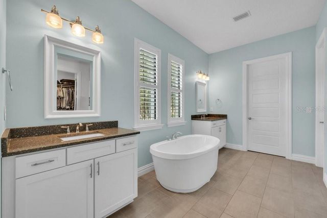 5201 ALAFIA FALLS DRIVE, Lithia, FL 33547
