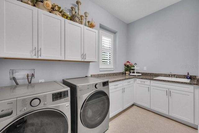 5201 ALAFIA FALLS DRIVE, Lithia, FL 33547
