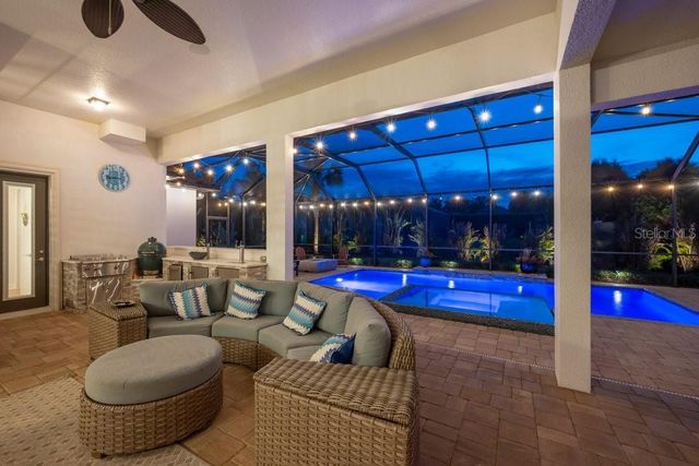 5201 ALAFIA FALLS DRIVE, Lithia, FL 33547