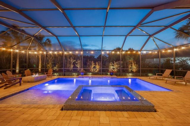 5201 ALAFIA FALLS DRIVE, Lithia, FL 33547