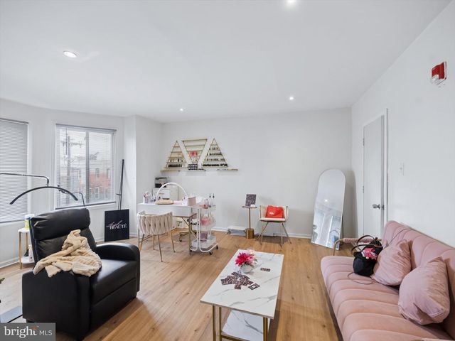 2563 GERMANTOWN AVE, Philadelphia, PA 19133