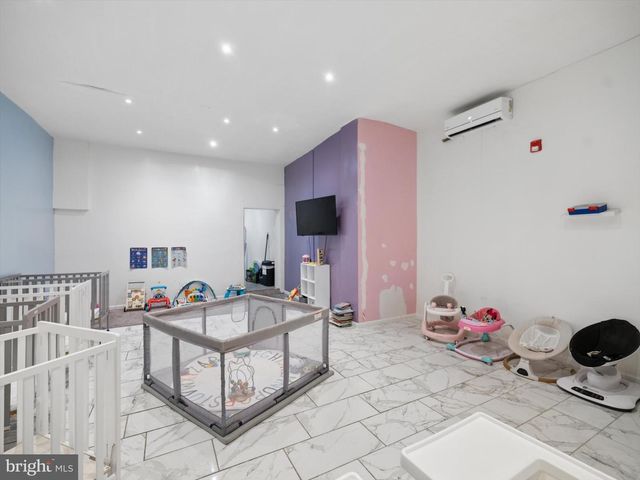 2563 GERMANTOWN AVE, Philadelphia, PA 19133