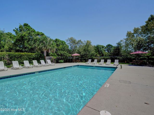 645 Condo Club Drive Unit 302, Wilmington, NC 28412