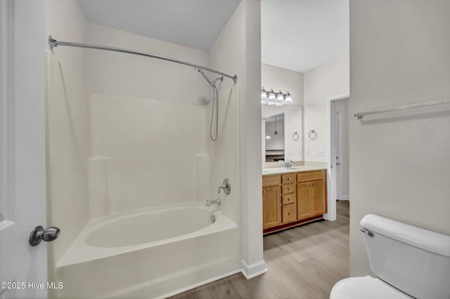 645 Condo Club Drive Unit 302, Wilmington, NC 28412