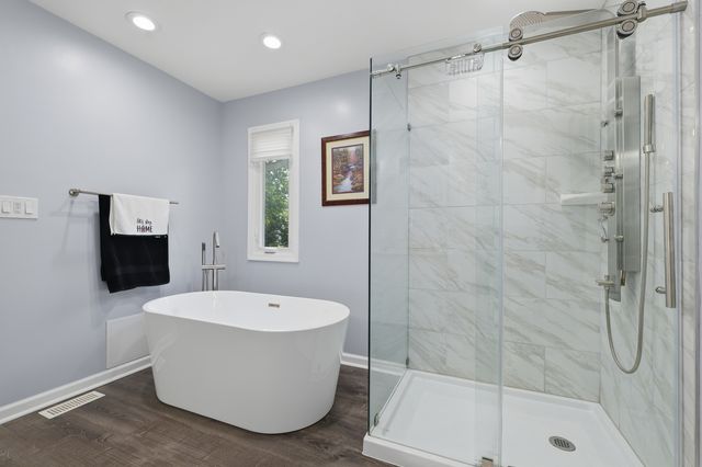 152 S Lancaster Drive, Bolingbrook, IL 60440