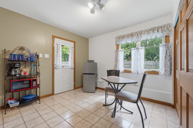 152 S Lancaster Drive, Bolingbrook, IL 60440