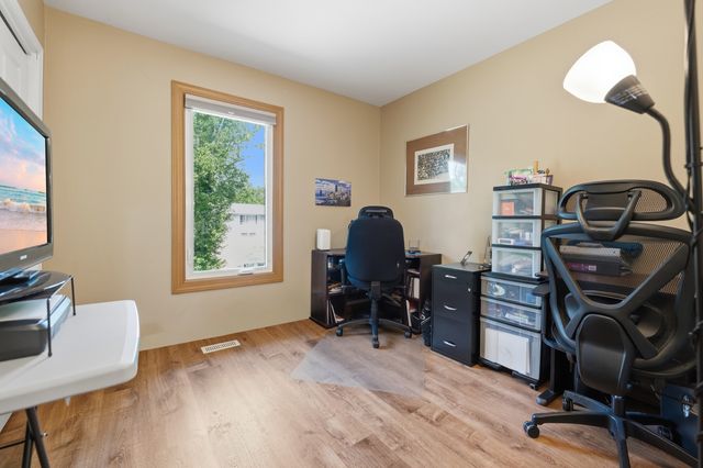 152 S Lancaster Drive, Bolingbrook, IL 60440