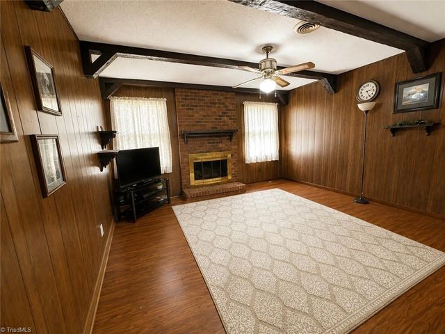 221 Stonehedge Drive, King, NC 27021