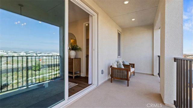 908 Chinon, Irvine, CA 92618