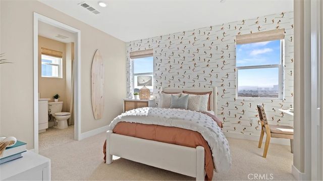 908 Chinon, Irvine, CA 92618