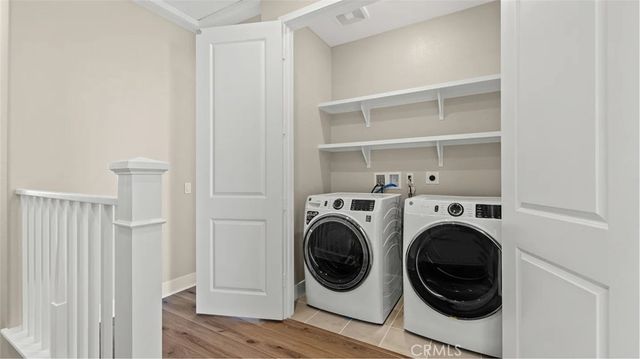 908 Chinon, Irvine, CA 92618