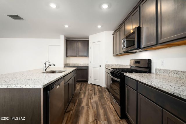 21984 E Wayward Lane, Red Rock, AZ 85145