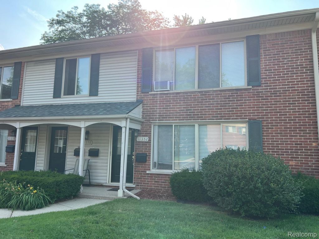 11358 Canal Road 204, Sterling Heights, MI 48314