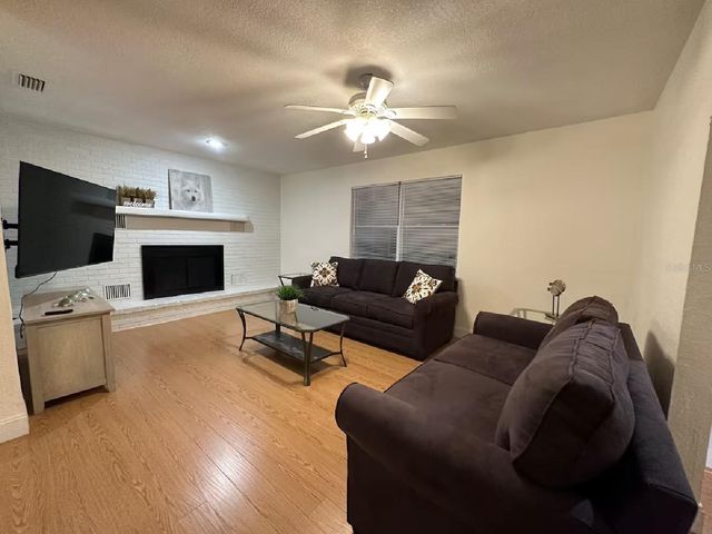 5229 NE 56TH STREET, High Springs, FL 32643