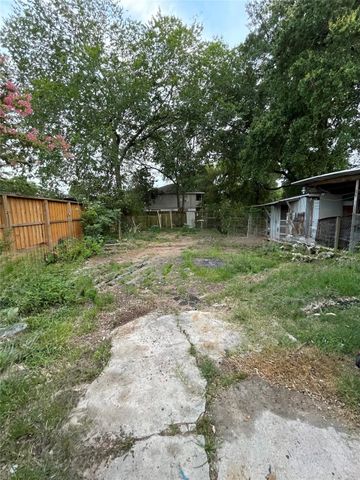 1928 E Crosstimbers Street, Houston, TX 77093