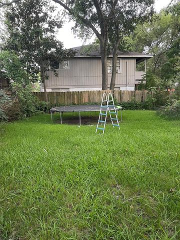1928 E Crosstimbers Street, Houston, TX 77093