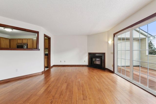 7641 Nicholas Way, Chanhassen, MN 55317