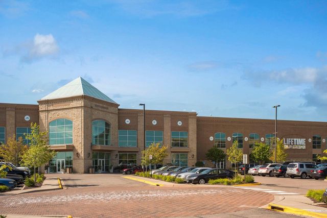 7641 Nicholas Way, Chanhassen, MN 55317