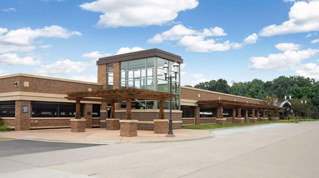 7641 Nicholas Way, Chanhassen, MN 55317