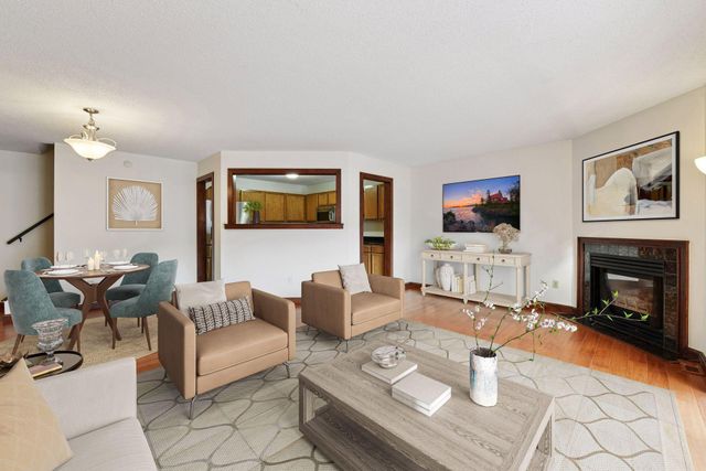 7641 Nicholas Way, Chanhassen, MN 55317