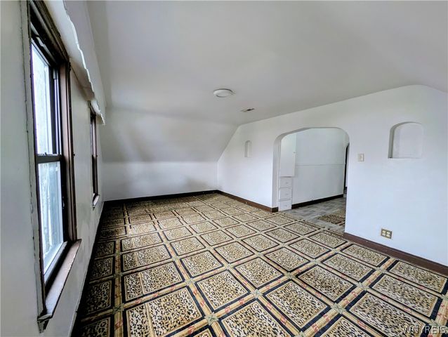 249 Dewey Avenue South, Buffalo, NY 14214