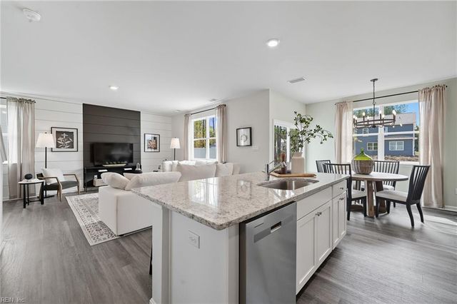 213 Wisconsin AVE, Williamsburg, VA 23188