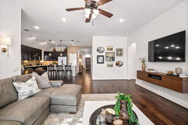 10910 Avana Falls Lane, Richmond, TX 77406