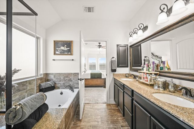 10910 Avana Falls Lane, Richmond, TX 77406