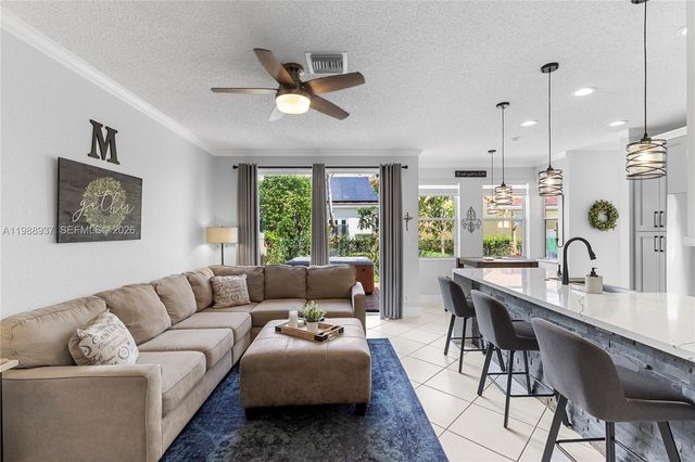 11435 NW 48th Ct, Coral Springs, FL 33076