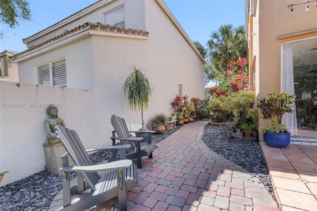 11435 NW 48th Ct, Coral Springs, FL 33076