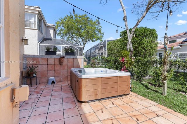 11435 NW 48th Ct, Coral Springs, FL 33076