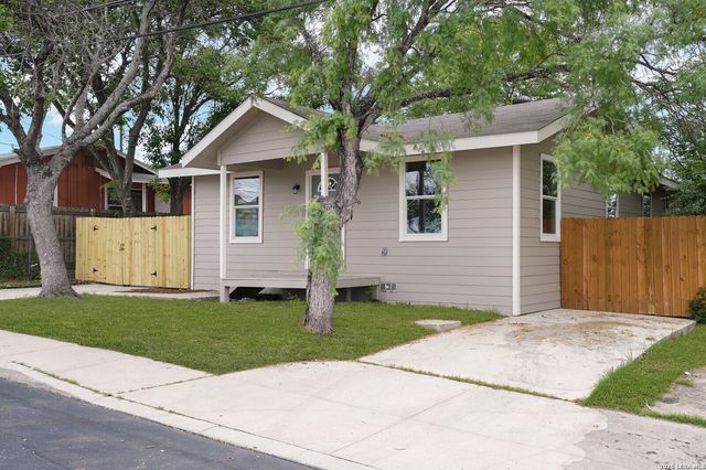 1326 ERVIN ST, San Antonio, TX 78208