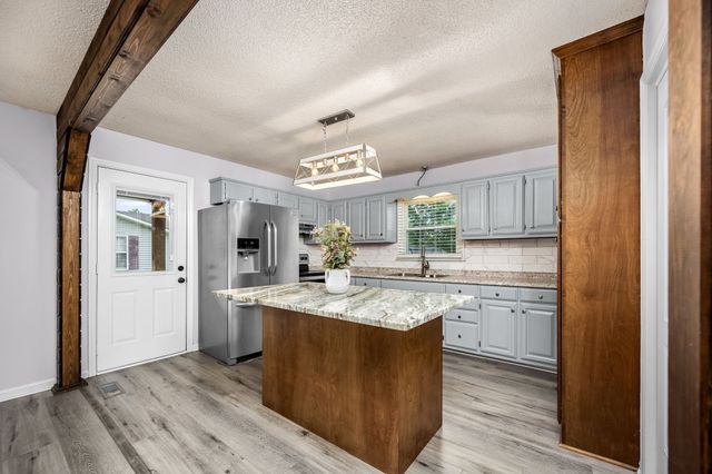 636 Warner Bridge Rd, Shelbyville, TN 37160