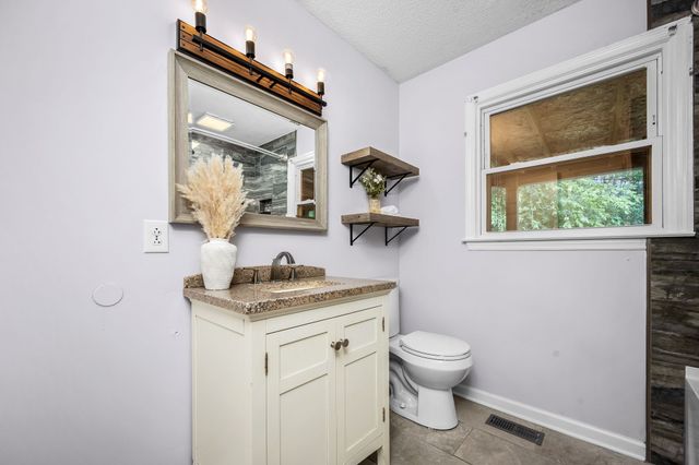 636 Warner Bridge Rd, Shelbyville, TN 37160