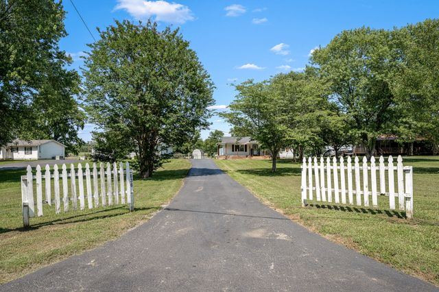 636 Warner Bridge Rd, Shelbyville, TN 37160