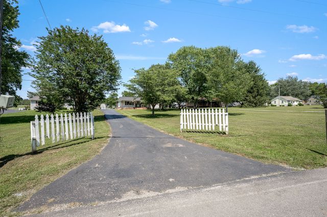 636 Warner Bridge Rd, Shelbyville, TN 37160