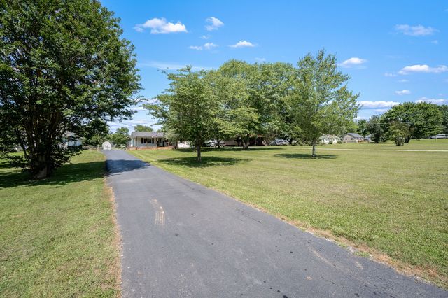 636 Warner Bridge Rd, Shelbyville, TN 37160
