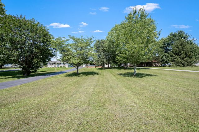 636 Warner Bridge Rd, Shelbyville, TN 37160