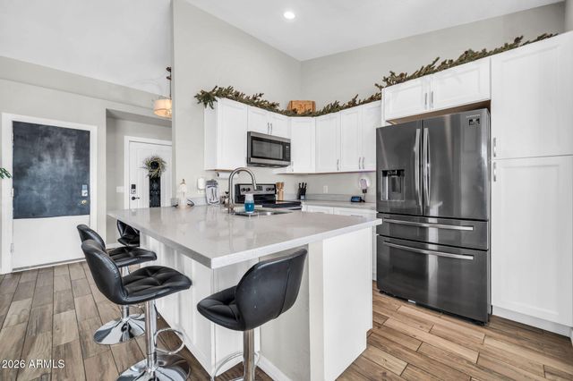 8915 W LAS PALMARITAS Drive, Peoria, AZ 85345