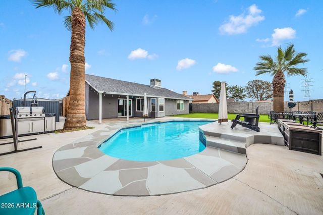 8915 W LAS PALMARITAS Drive, Peoria, AZ 85345