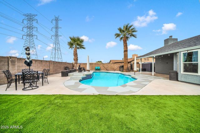 8915 W LAS PALMARITAS Drive, Peoria, AZ 85345