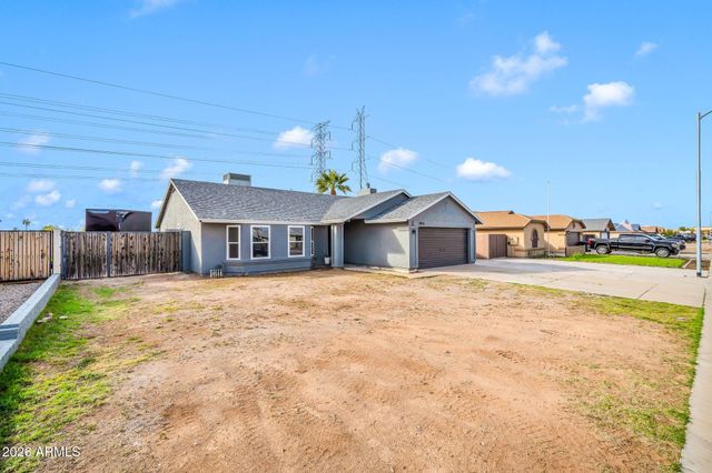 8915 W LAS PALMARITAS Drive, Peoria, AZ 85345