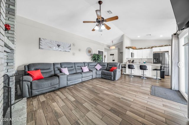 8915 W LAS PALMARITAS Drive, Peoria, AZ 85345