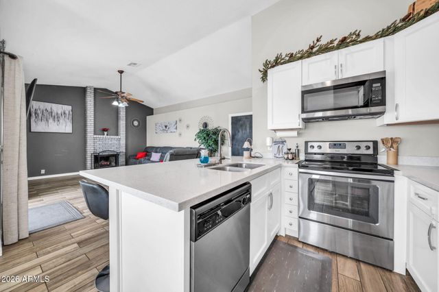 8915 W LAS PALMARITAS Drive, Peoria, AZ 85345